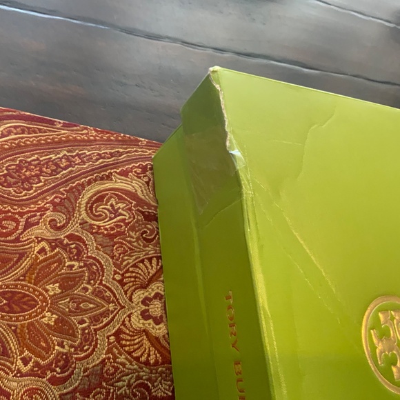 TORY BURCH PATENT LEATHER MILLER SANDALS in  LIGHT JADE,SZ 11.5BNIB, MSRP$200 - Picture 5 of 5